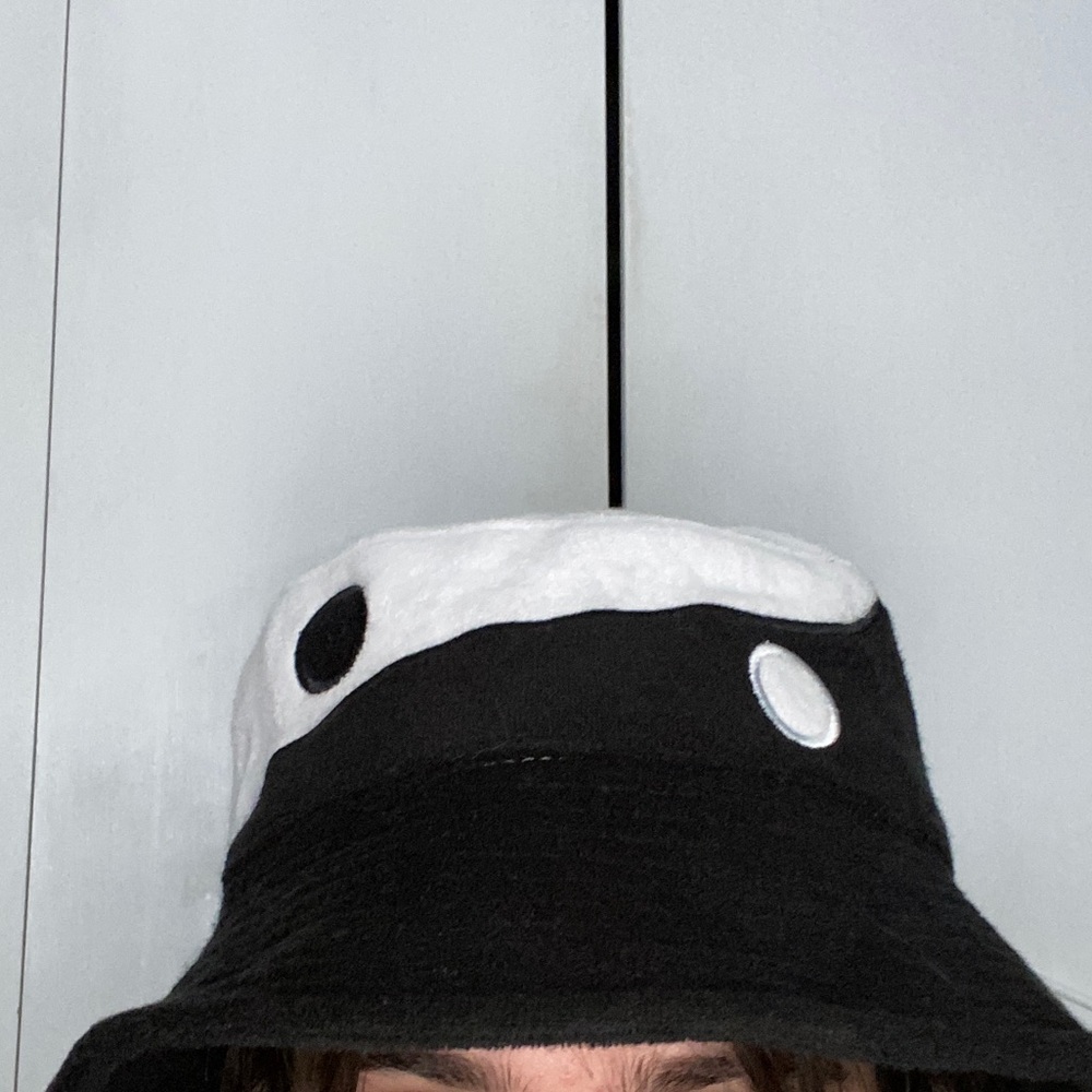 Women’s Ying & Yang Bucket Hat